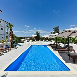 Mediterraneo Garden , Petrčane Kroatien